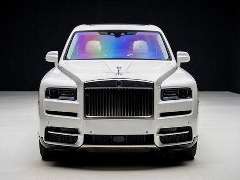 Used 2019 Rolls-Royce Cullinan image 6