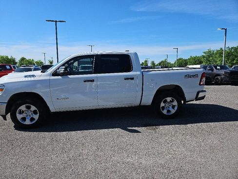 Used 2023 RAM 1500 Big Horn AWD/4WD image 4