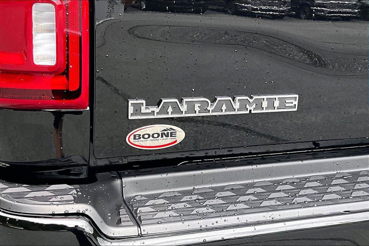 New 2026 RAM 2500 Laramie AWD/4WD image 13