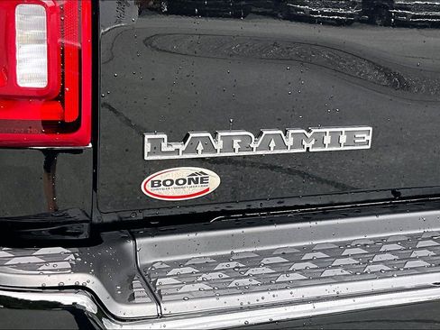 New 2026 RAM 2500 Laramie AWD/4WD image 13
