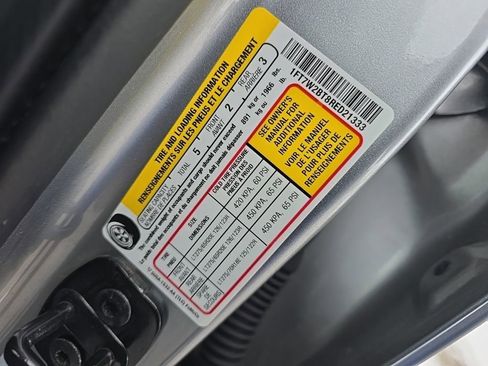 Used 2024 Ford F250 Platinum image 11