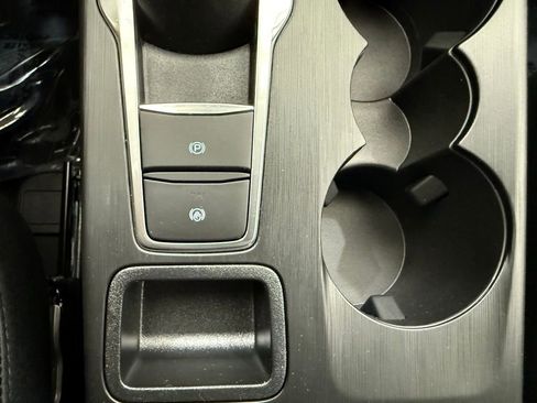 New 2025 Ford Escape SE image 37