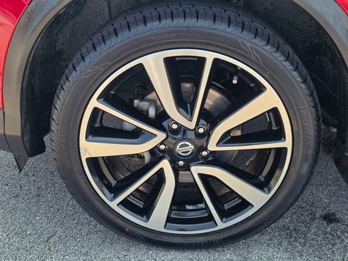 Used 2018 Nissan Rogue Sport SL FWD image 6