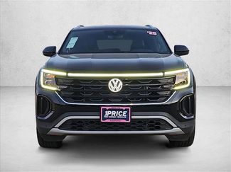 Used 2025 Volkswagen Atlas Cross Sport SE video 2
