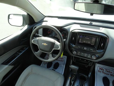 Used 2021 Chevrolet Colorado W/T w/ Custom Special Edition AWD/4WD image 19