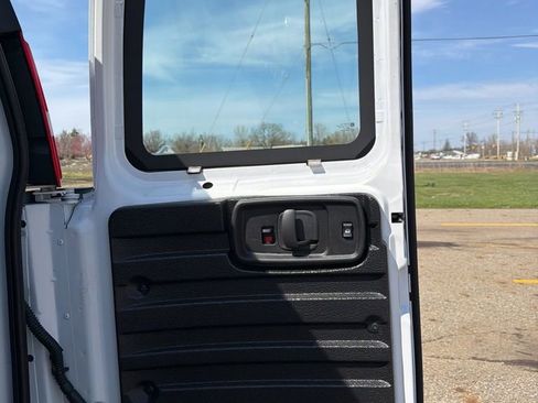 New 2025 Chevrolet Express 2500 image 14