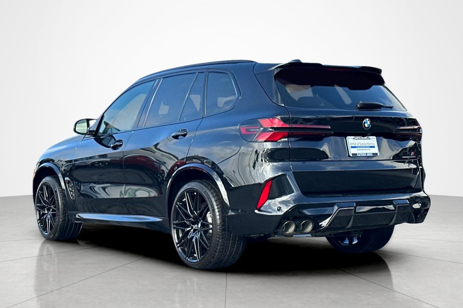 Used 2026 BMW X5 M Competition w/ Executive Package AWD/4WD image 3