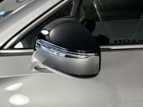 Used 2019 Lexus UX 200 F Sport image 10