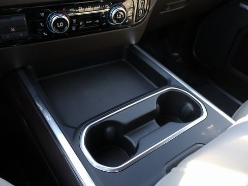 Used 2024 GMC Sierra 2500 SLT w/ SLT Premium Package image 38