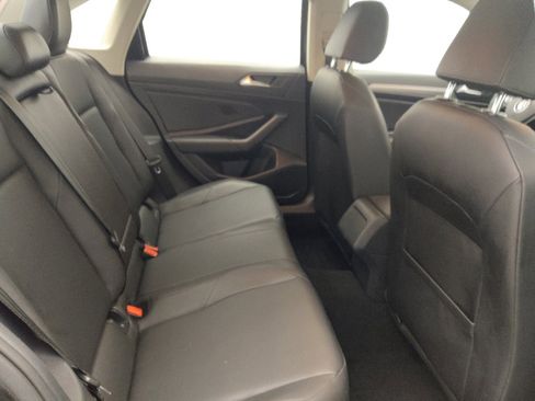 Used 2019 Volkswagen Jetta SE FWD image 19