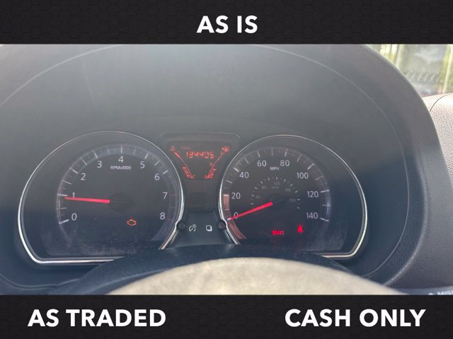 Used 2014 Nissan Versa SV FWD image 25