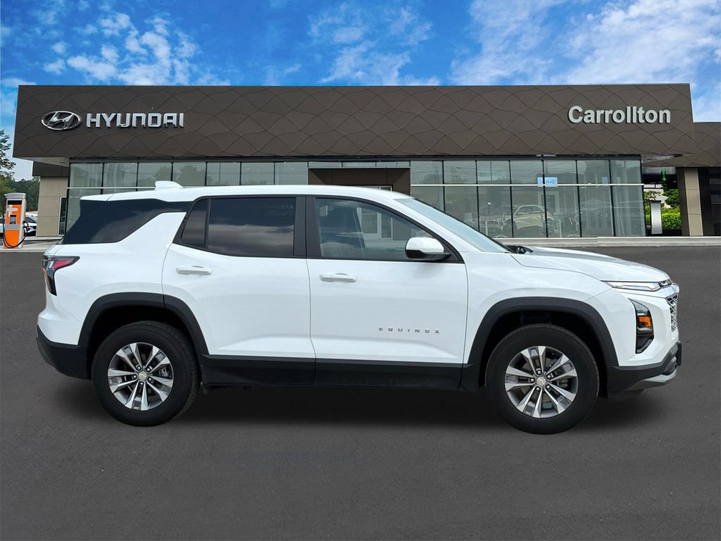 Used 2025 Chevrolet Equinox LT FWD image 4