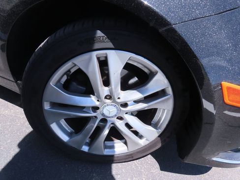 Used 2012 Mercedes-Benz C 300 4MATIC Sedan image 19