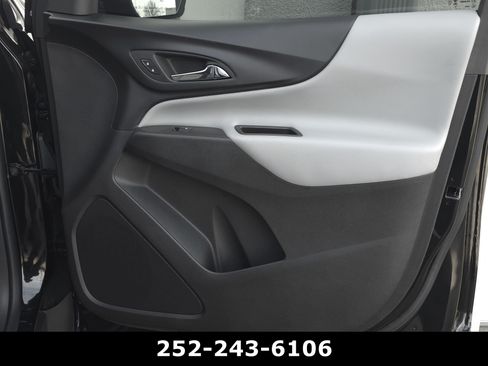 Used 2024 Chevrolet Equinox LS w/ Midnight Edition FWD image 37