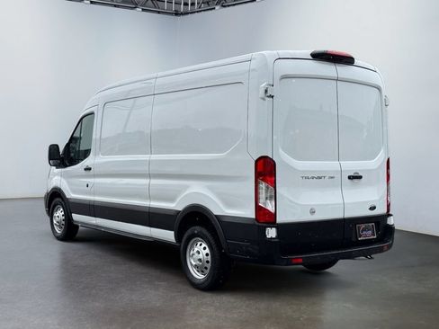 Used 2025 Ford Transit 250 148 Medium Roof Extended AWD image 7
