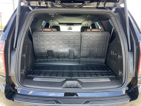 Used 2023 Chevrolet Tahoe High Country w/ Premium Package 2 image 6