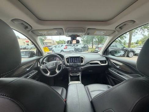 Used 2022 GMC Terrain Denali w/ LPO, Floor Liner Package AWD/4WD image 15