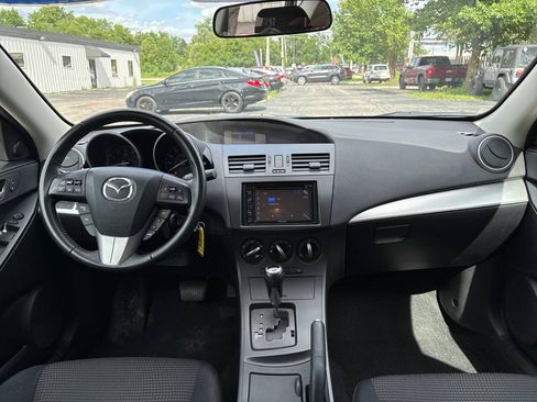 Used 2012 MAZDA MAZDA3 i Touring FWD image 18