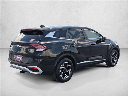 Used 2023 Kia Sportage LX FWD image 5