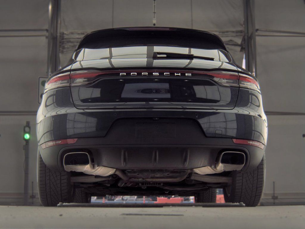 Used 2019 Porsche Macan AWD/4WD image 5