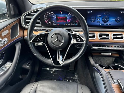 Used 2025 Mercedes-Benz GLE 350 4MATIC image 18