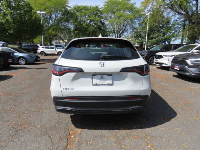 Certified 2024 Honda HR-V LX image 5