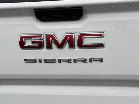 Used 2023 GMC Sierra 1500 Elevation image 6