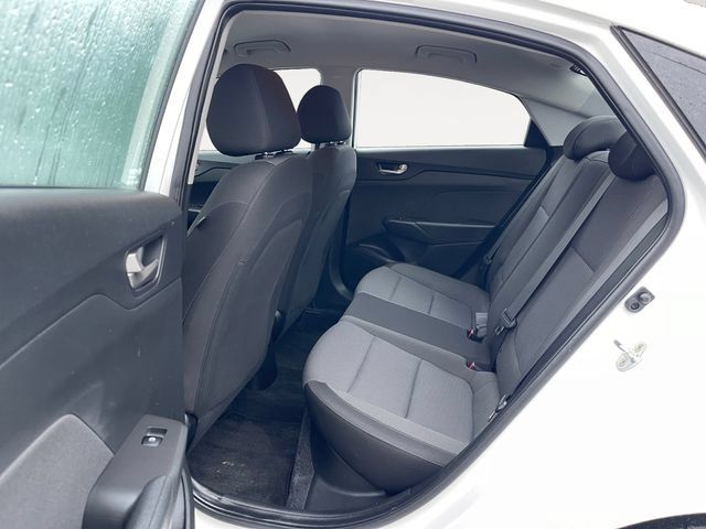 Used 2020 Hyundai Accent SE FWD image 13