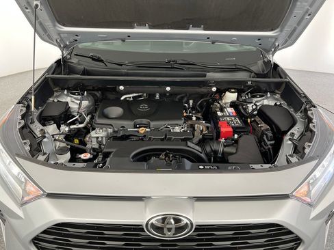 Used 2020 Toyota RAV4 XLE w/ Convenience Package image 23