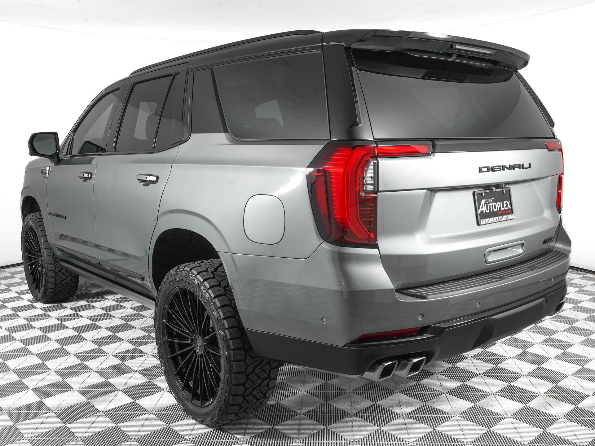 Used 2026 GMC Yukon Denali w/ Sun & Power Step Package AWD/4WD image 7