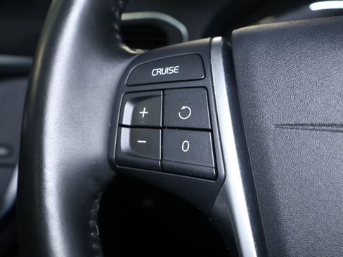 Used 2018 Volvo V60 T5 Cross Country AWD/4WD image 21