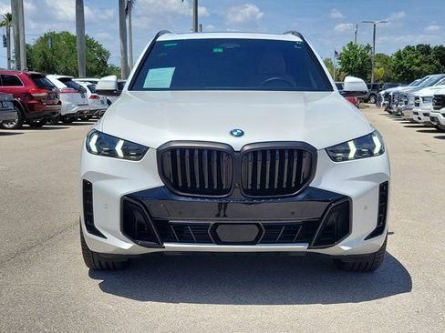 Used 2025 BMW X5 sDrive40i w/ Executive Package RWD image 2
