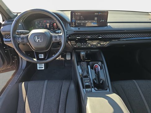 Used 2025 Honda Accord Sport image 12