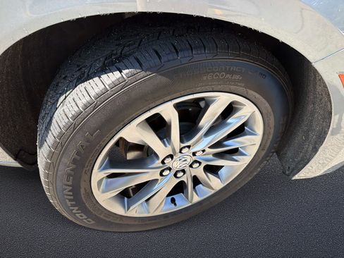 Used 2024 Buick Enclave Avenir w/ Avenir Technology Package AWD/4WD image 23