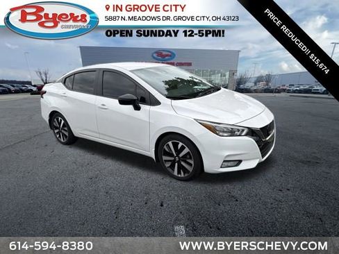 Used 2021 Nissan Versa SR w/ Convenience Package FWD image 1
