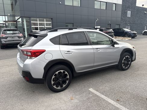 Certified 2021 Subaru Crosstrek 2.0i image 6