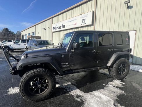 Used 2017 Jeep Wrangler Unlimited Sport w/ Quick Order Package 24S image 5