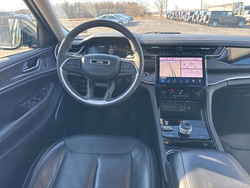 Used 2022 Jeep Grand Cherokee Limited 4xe image 21