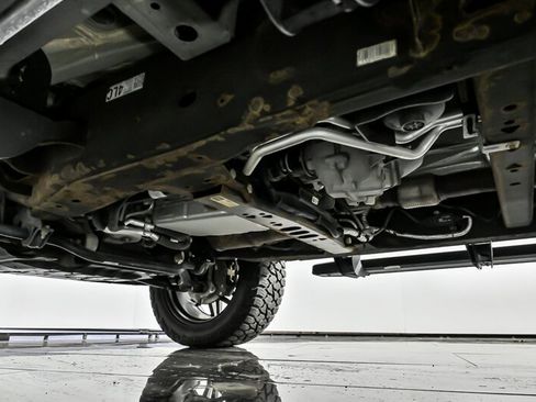 Used 2022 GMC Sierra 1500 Elevation w/ Elevation Premium Package AWD/4WD image 12