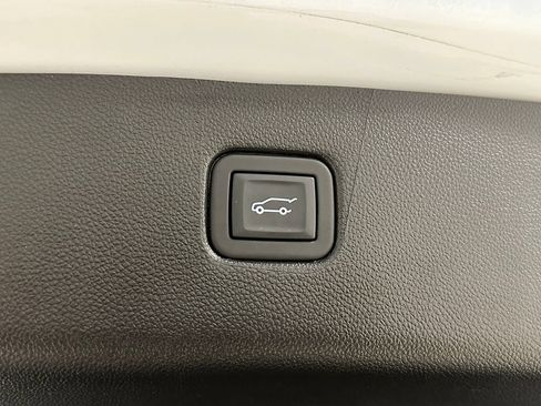 Used 2024 Chevrolet Blazer LT w/ Convenience Package AWD/4WD image 13