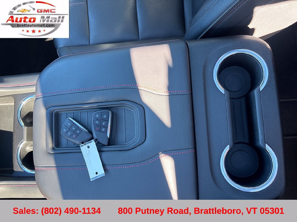Used 2022 Chevrolet Tahoe RST w/ Luxury Package AWD/4WD image 24