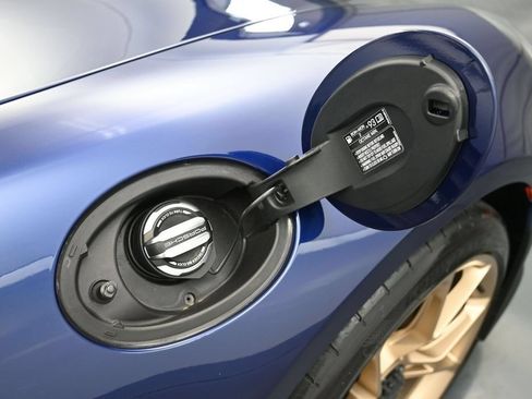 Certified 2022 Porsche 911 GT3 RWD image 16