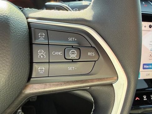 New 2026 Jeep Grand Cherokee Limited AWD/4WD image 13