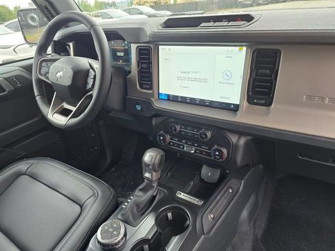 New 2026 Ford Bronco Outer Banks AWD/4WD image 10