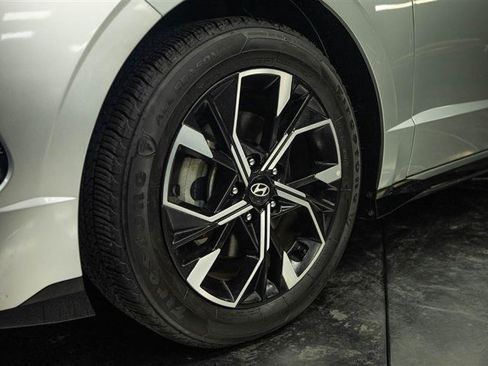 Used 2024 Hyundai Sonata SEL FWD image 3