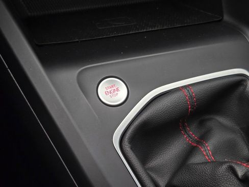 Used 2022 Volkswagen GTI SE FWD image 22