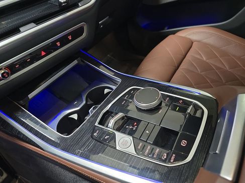 Used 2024 BMW X7 xDrive40i w/ M Sport Package AWD/4WD image 26