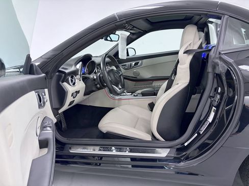 Used 2017 Mercedes-Benz SLC 300 image 14