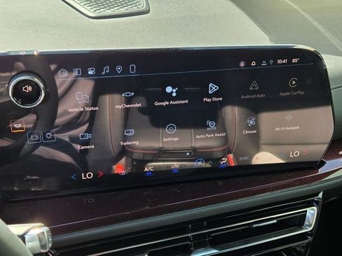 New 2026 Chevrolet Traverse Z71 w/ Enhanced Driving Package image 11