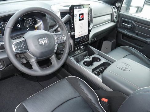 New 2026 RAM 3500 Laramie AWD/4WD image 18
